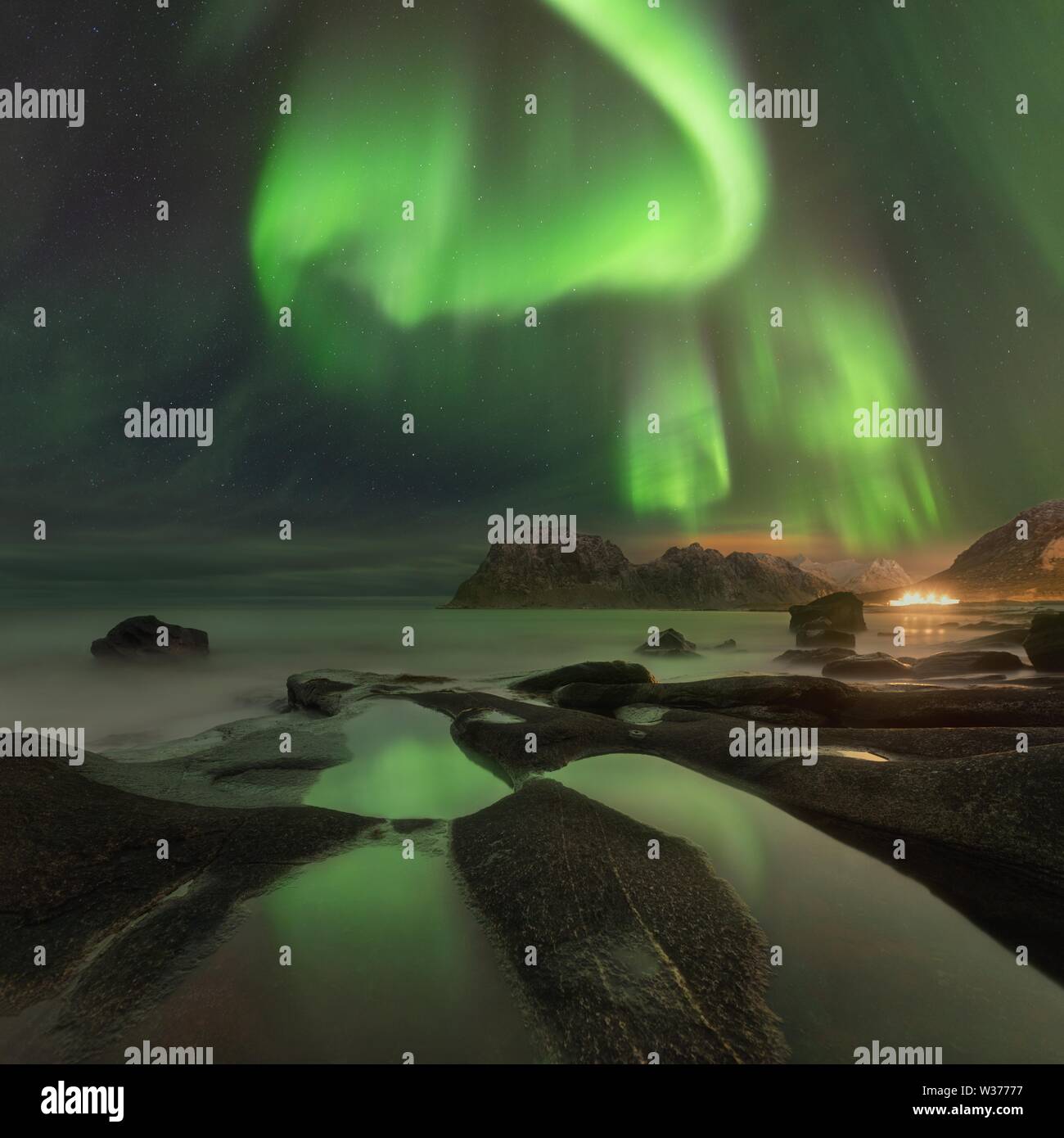 Northern lights in Lofoten islands, Norway. Green Aurora borealis ...