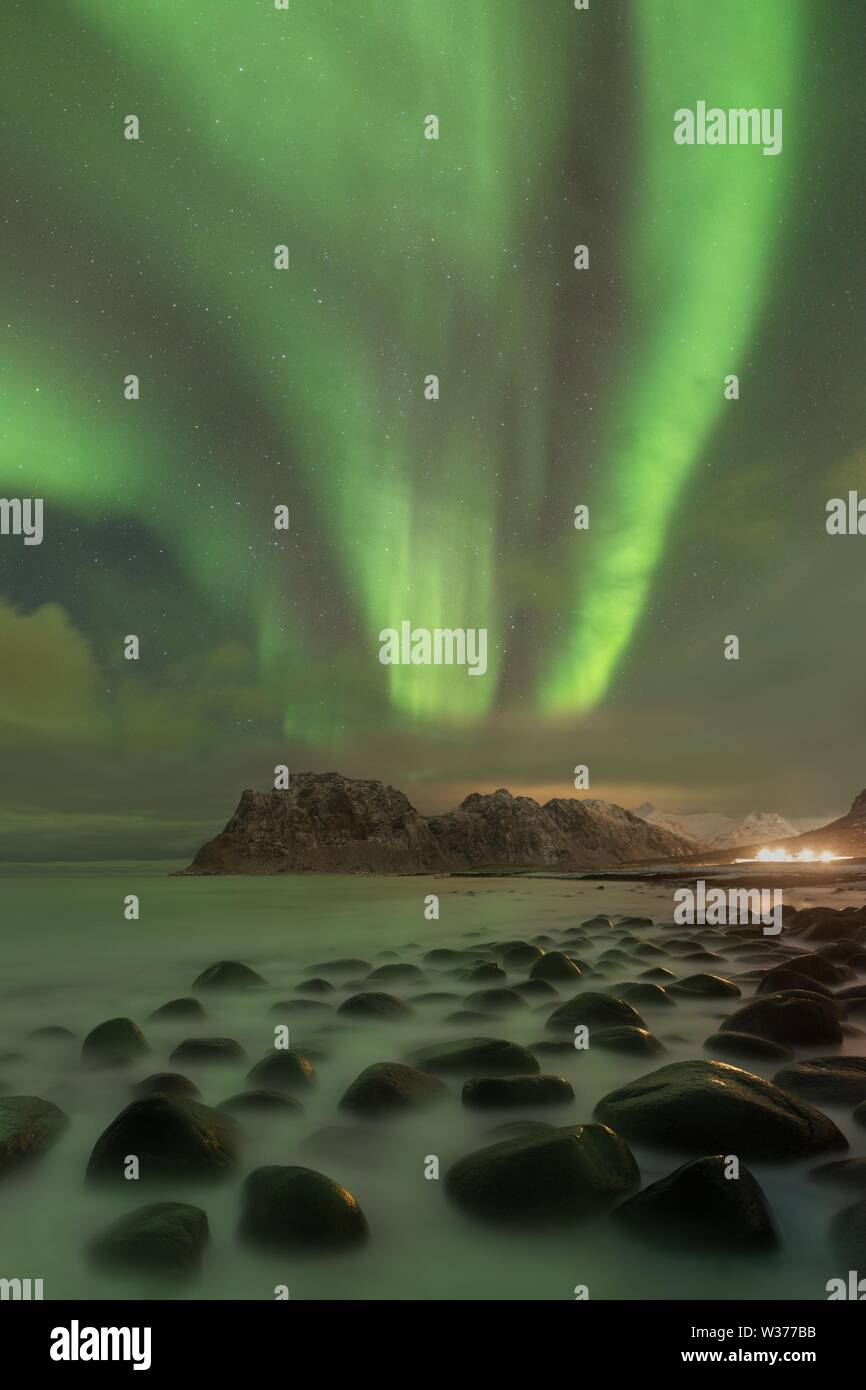 Northern lights in Lofoten islands, Norway. Green Aurora borealis ...