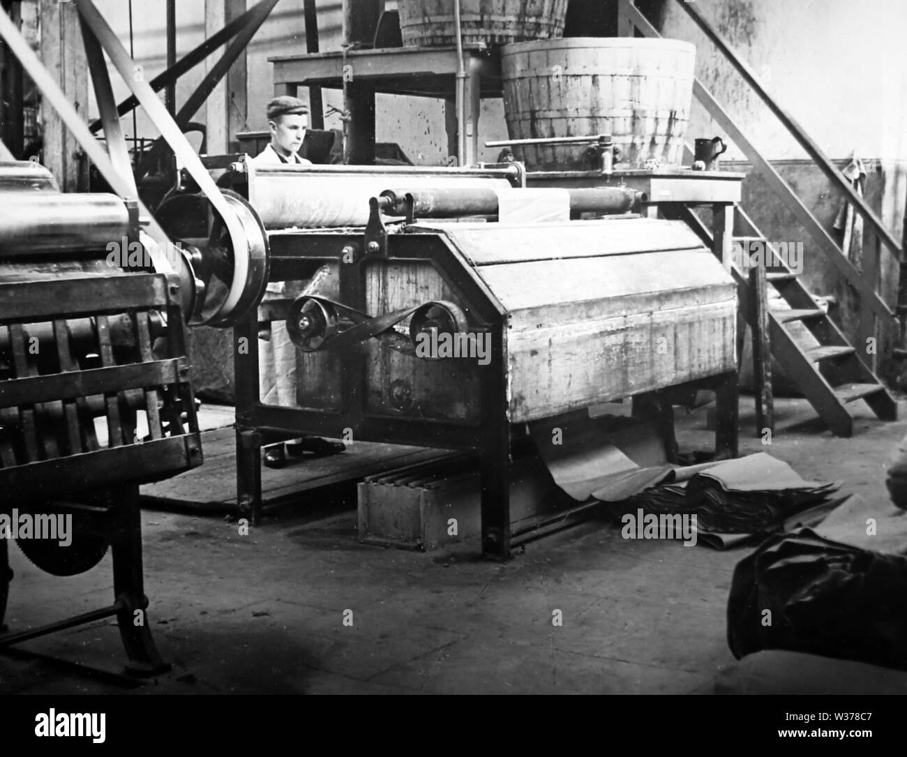Linen manufacture, Damping machine Stock Photo Alamy
