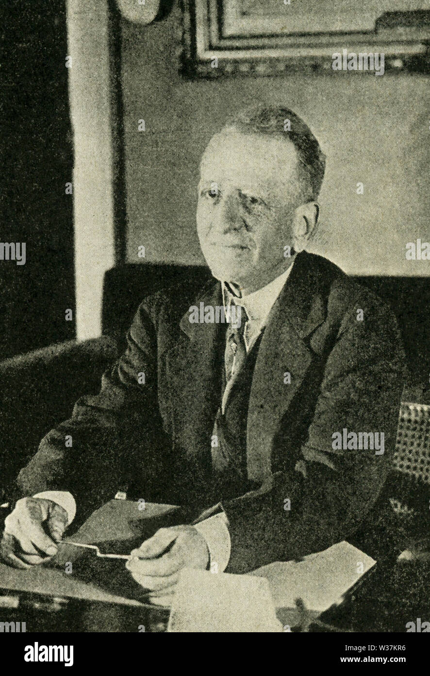The caption on this photo that dates to the early 1920s reads: Carter Glass, who succeeded Wm. G. McAdoo as Secretary of the Treasury Stock Photo