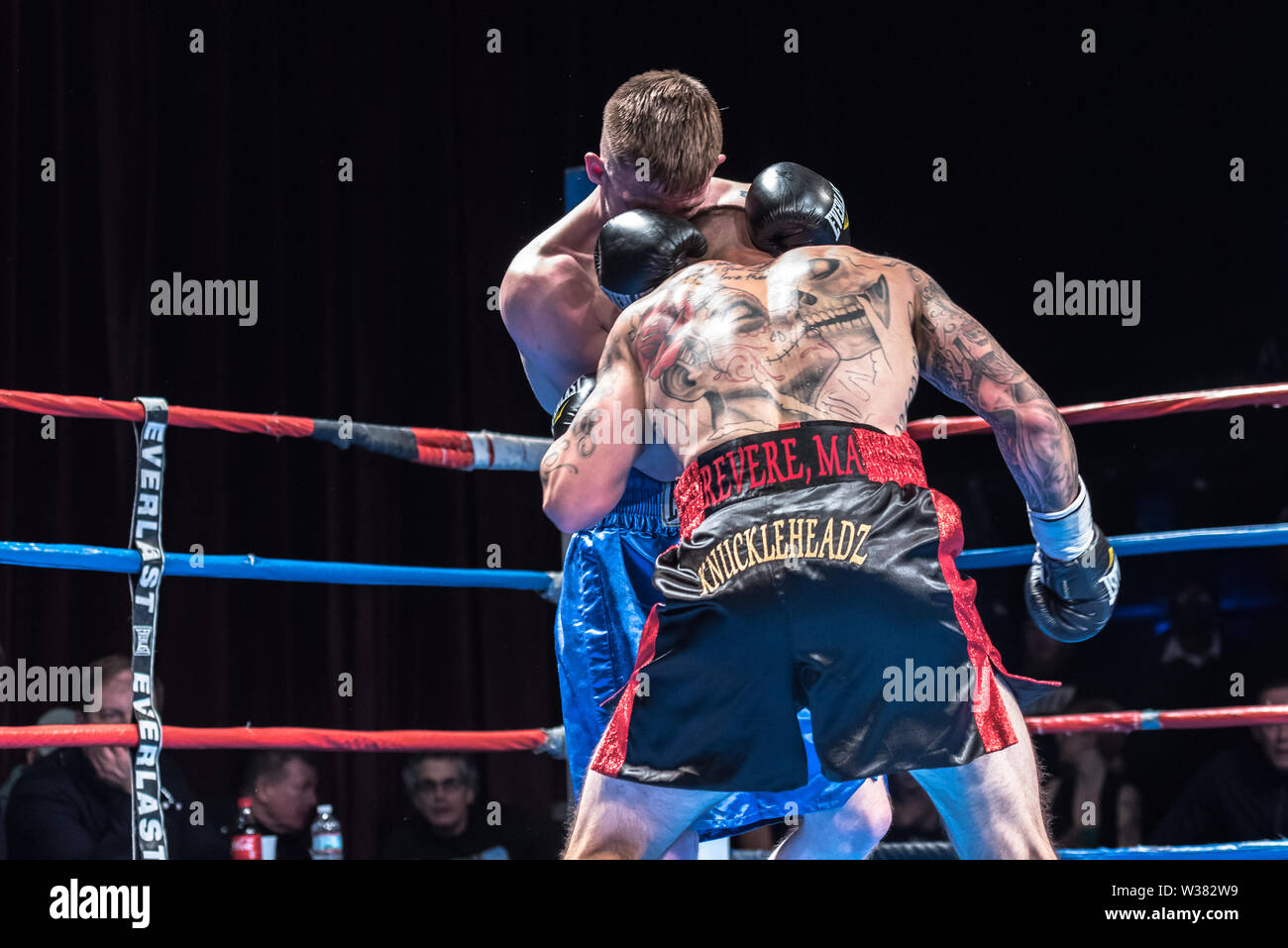 Travis Gambardella vs Ricky Ford at a boxing match hosted by Murphys Boxing  at House of Blues in Boston Stock Photo - Alamy