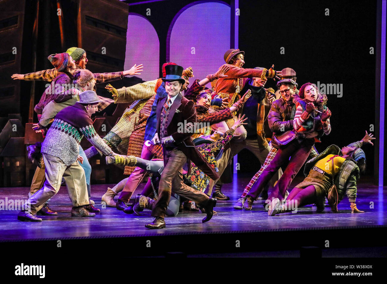 charlie-and-the-chocolate-factory-stage-hi-res-stock-photography-and