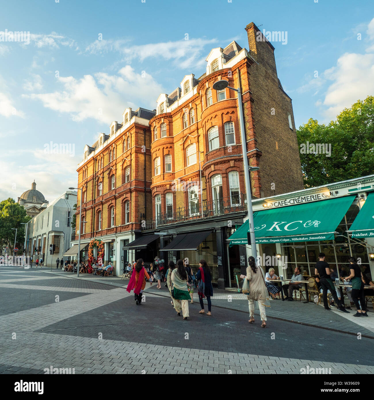 South kensington cafes hires stock photography and images Alamy