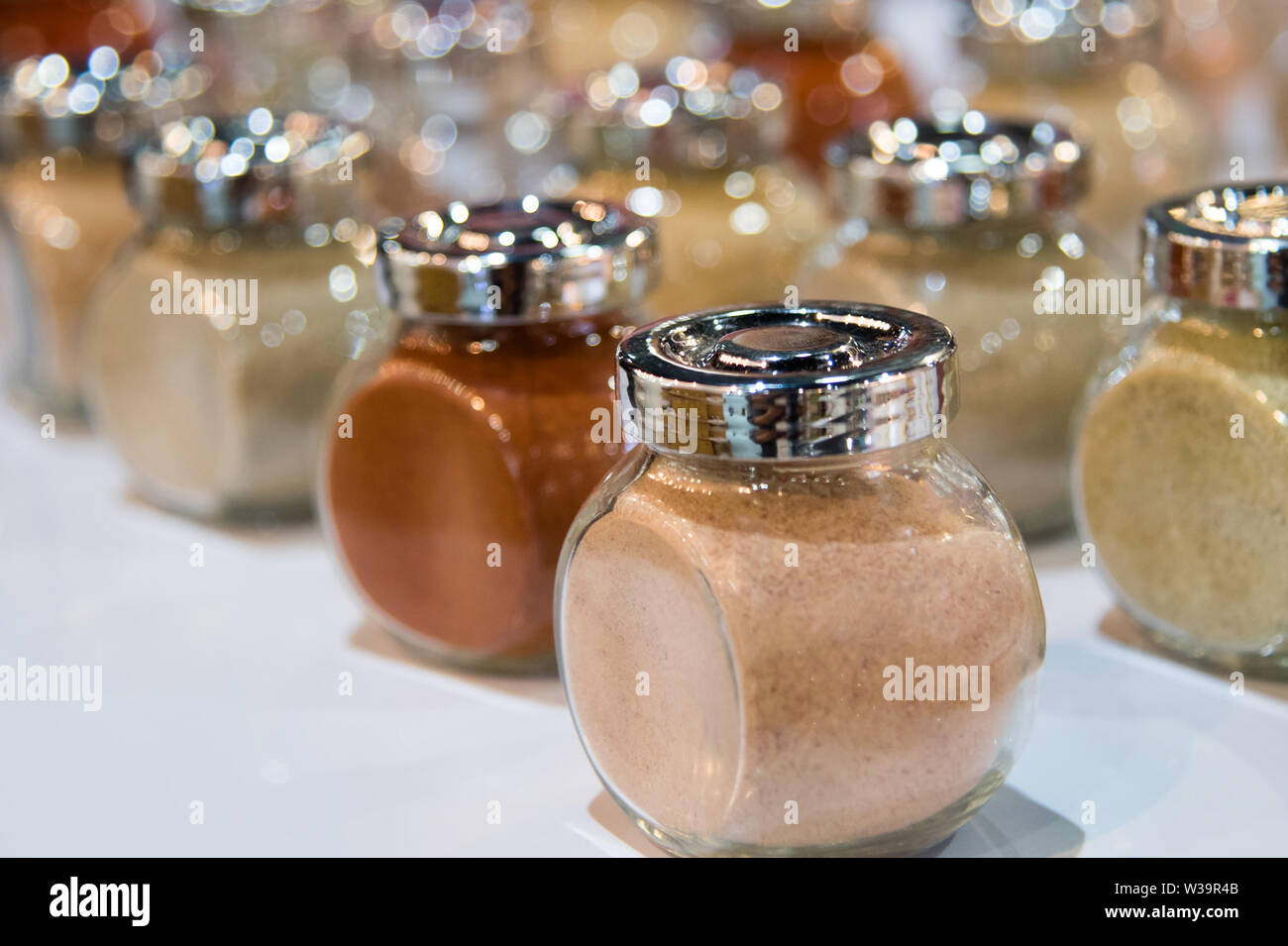 Vintage glass jars hi-res stock photography and images - Alamy