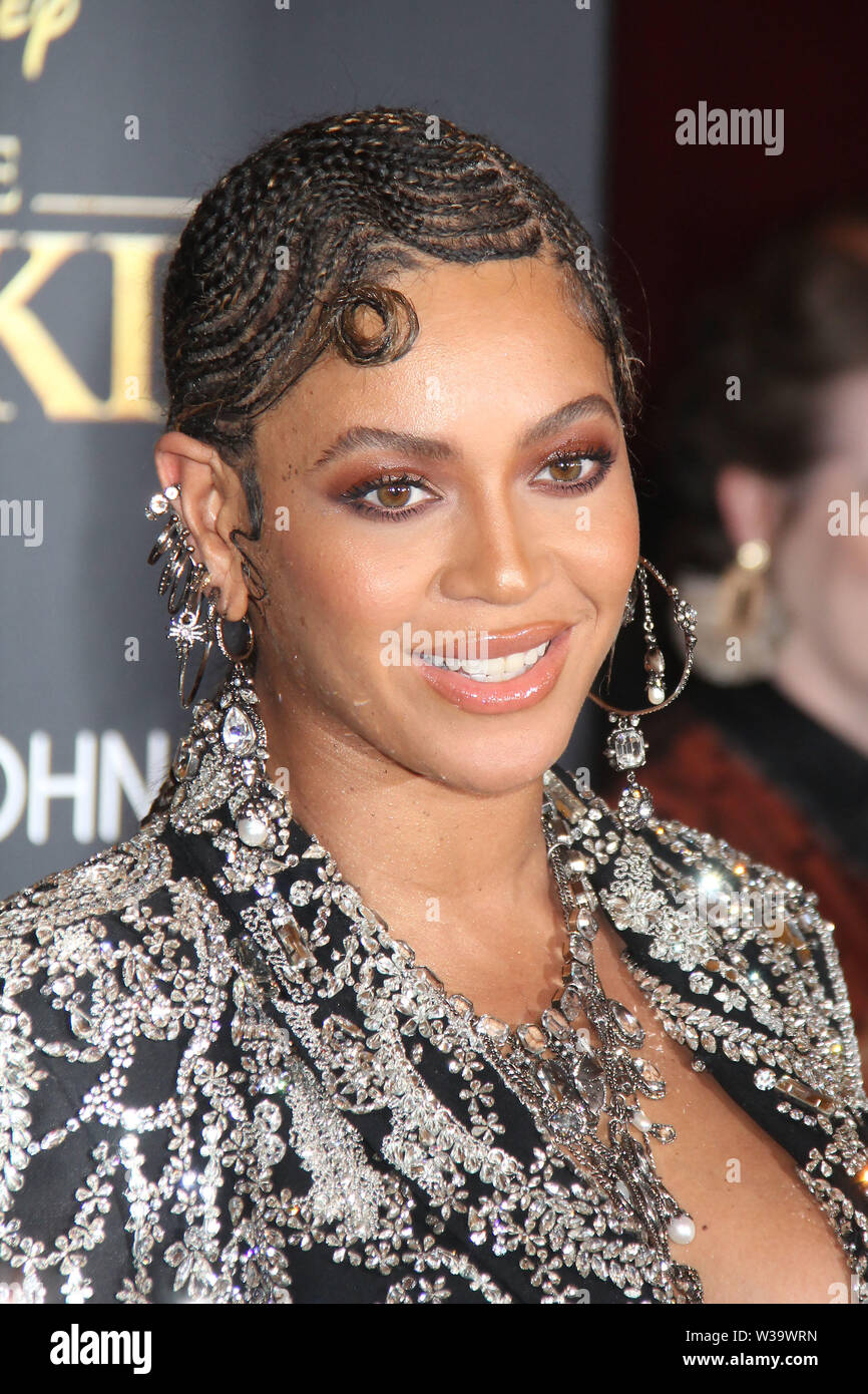 Beyonce knowles poster hi-res stock photography and images - Alamy