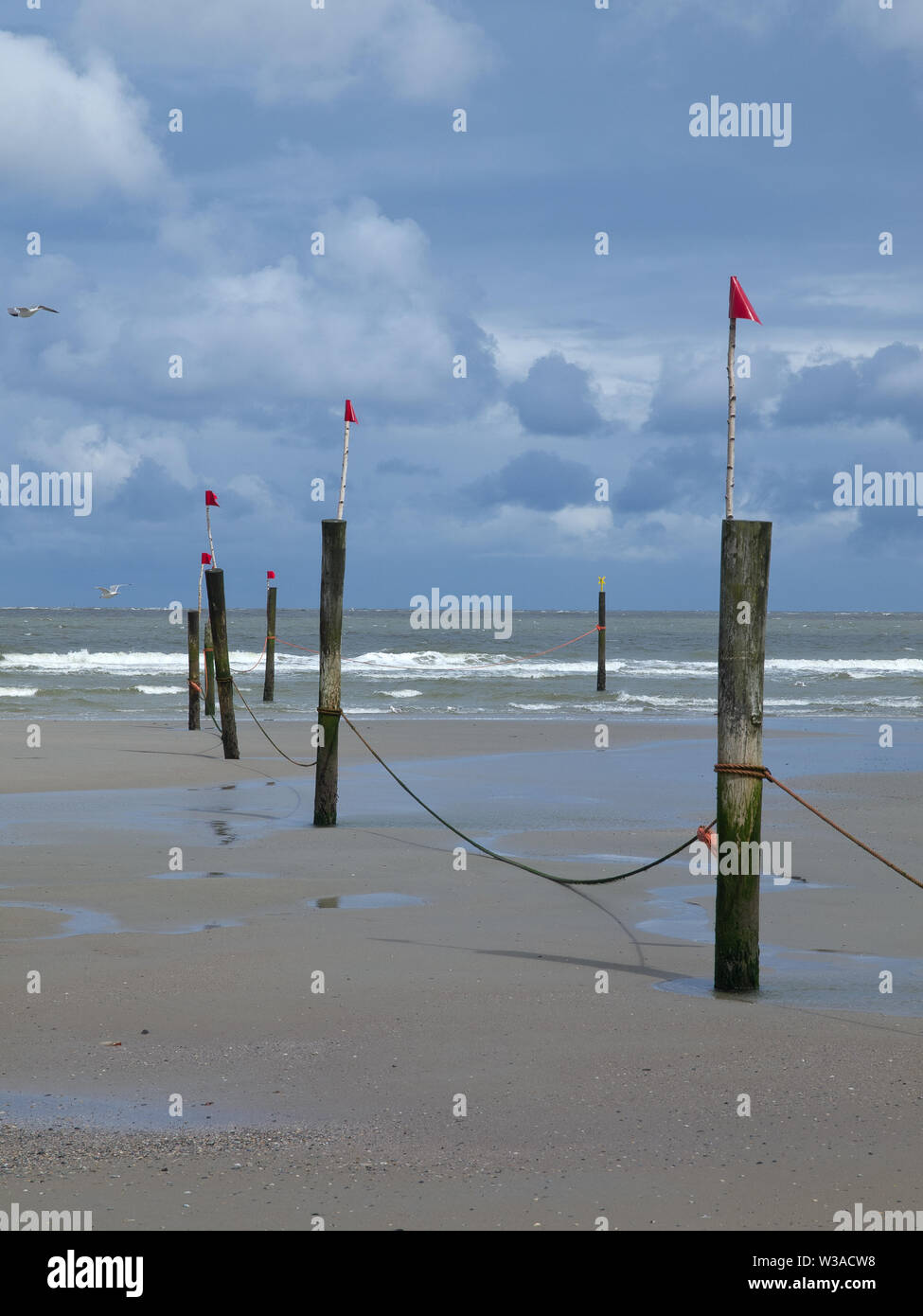 Discover The German River Reaching The North Sea - e1k588r