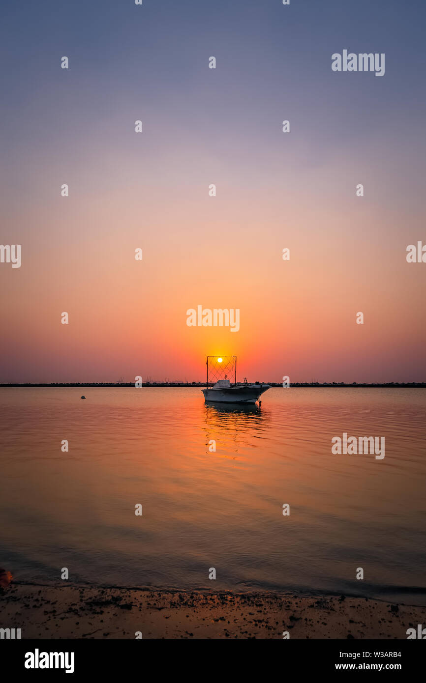 Saudi arabia red sea boat hi-res stock photography and images - Alamy