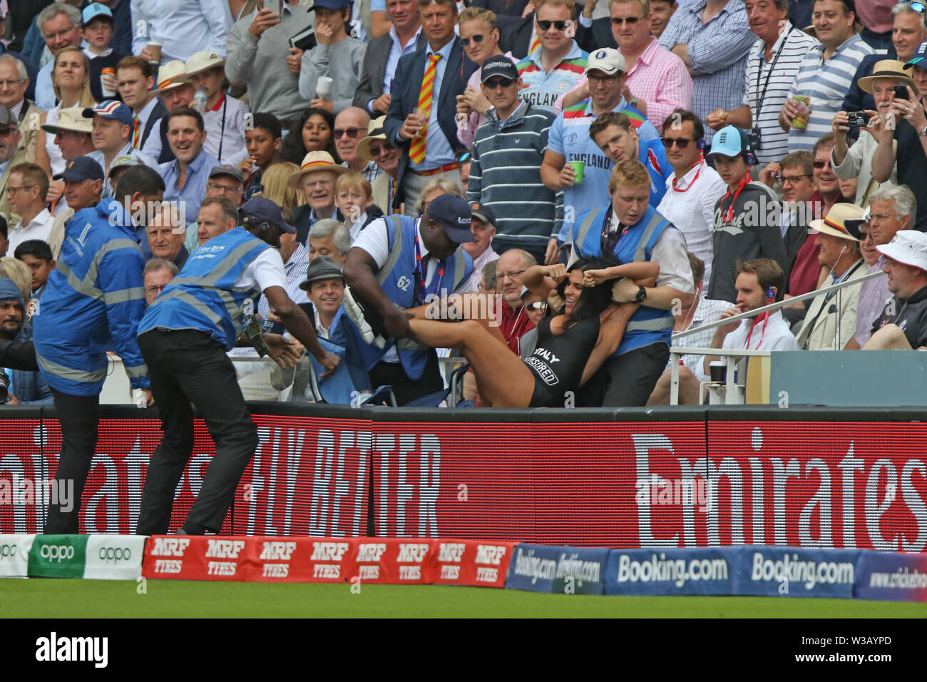 Cricket security hires stock photography and images Alamy