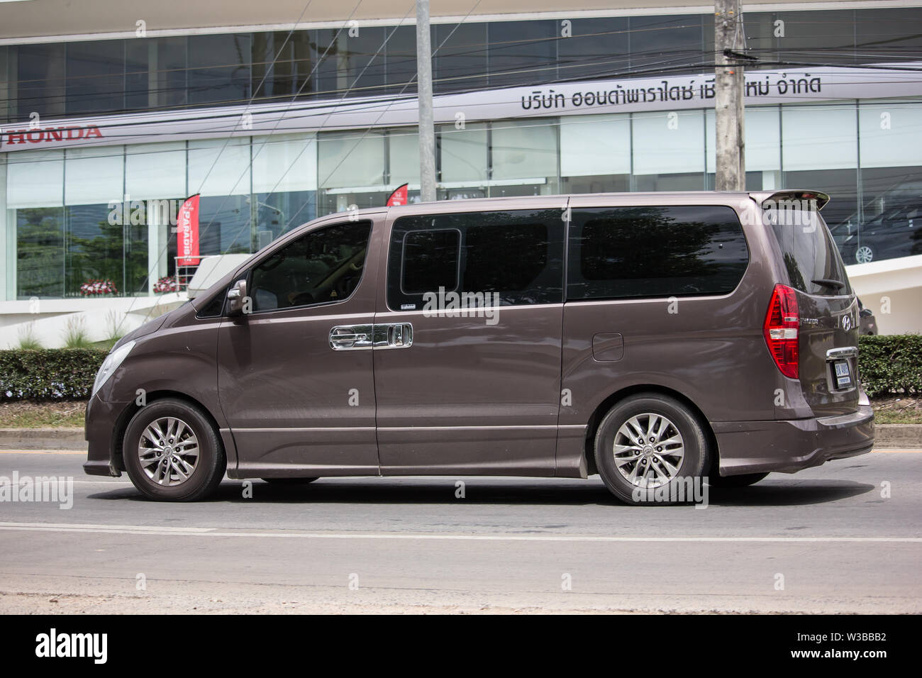 Hyundai sale luxury van