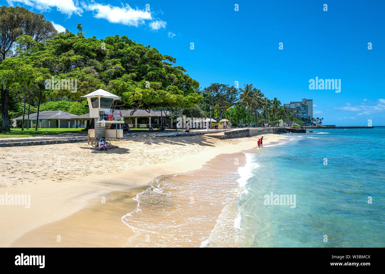 Oahu hawaii waikiki beach nobody hi-res stock photography and images ...