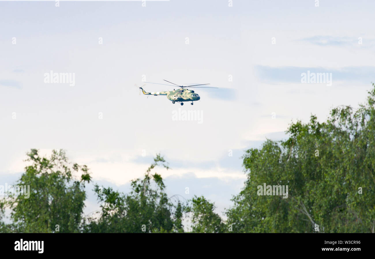 Mi 8 transport helicopter hi-res stock photography and images - Alamy
