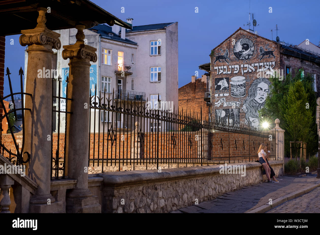 eastern-european-jews-hi-res-stock-photography-and-images-alamy