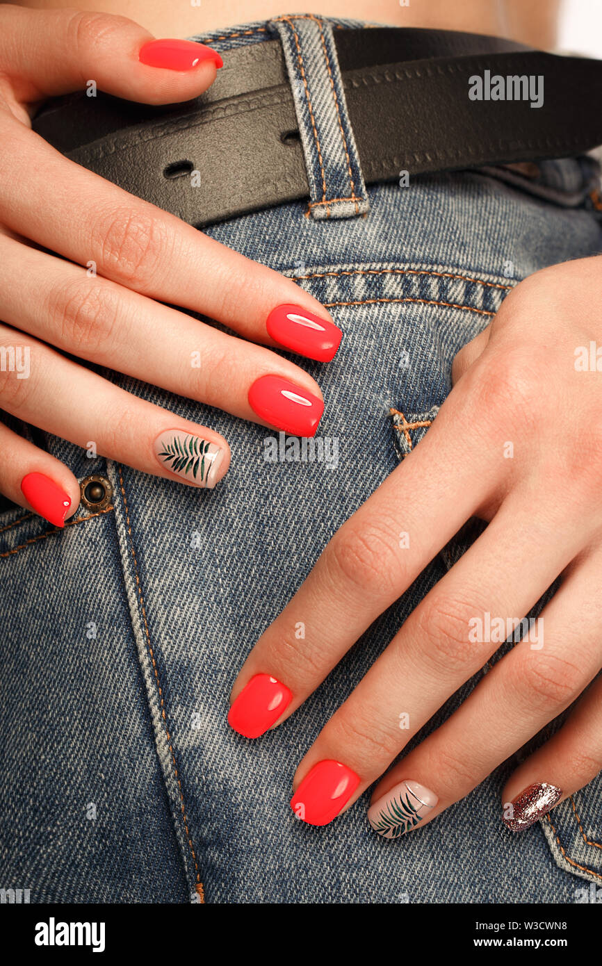 Longest Lasting Nail Polish | STATIC NAILS Liquid Glass Lacquer LEAVE YOU  ON RED