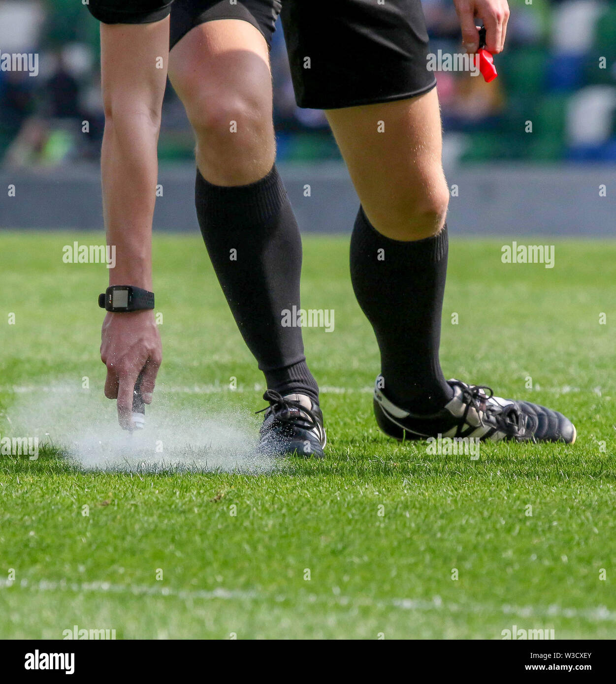 Free Kick High Resolution Stock Photography and Images Alamy