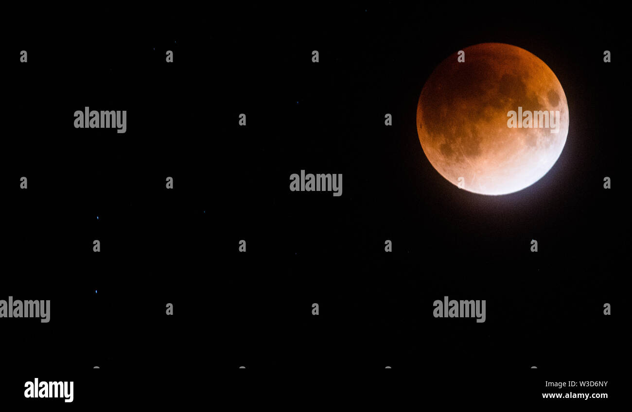 Super flower blood moon eclipse hi-res stock photography and images - Alamy