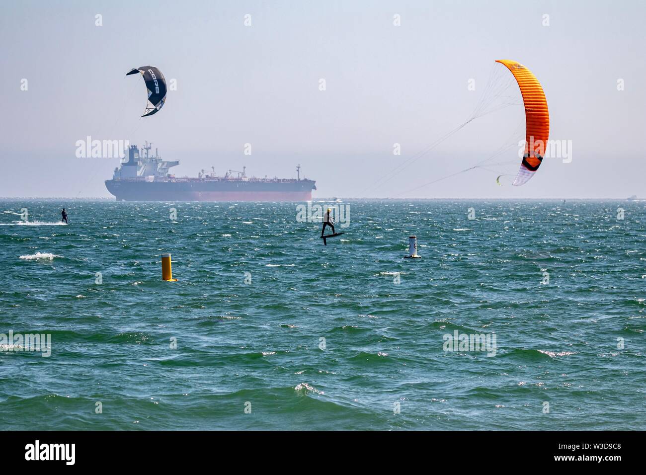 Kiteboarders in Long Beach California Stock Photo Alamy