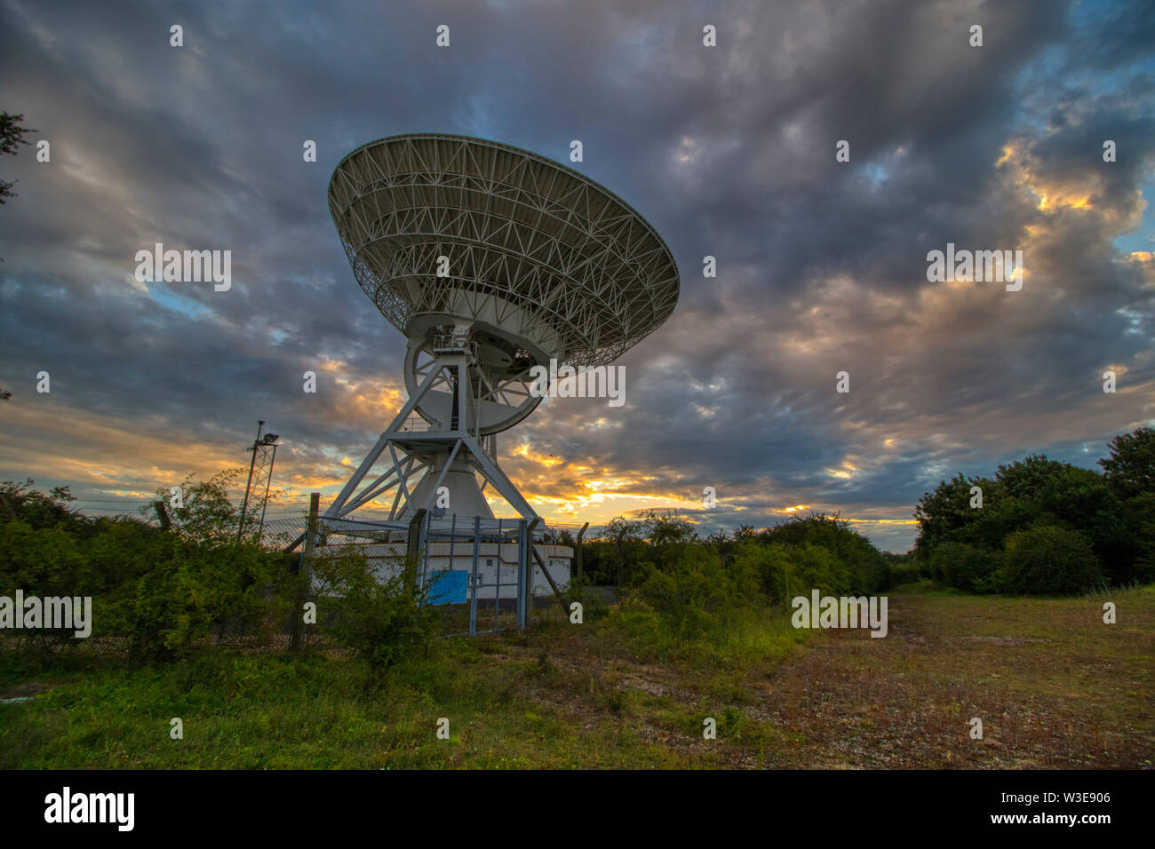 Radio interferometer hi-res stock photography and images - Alamy
