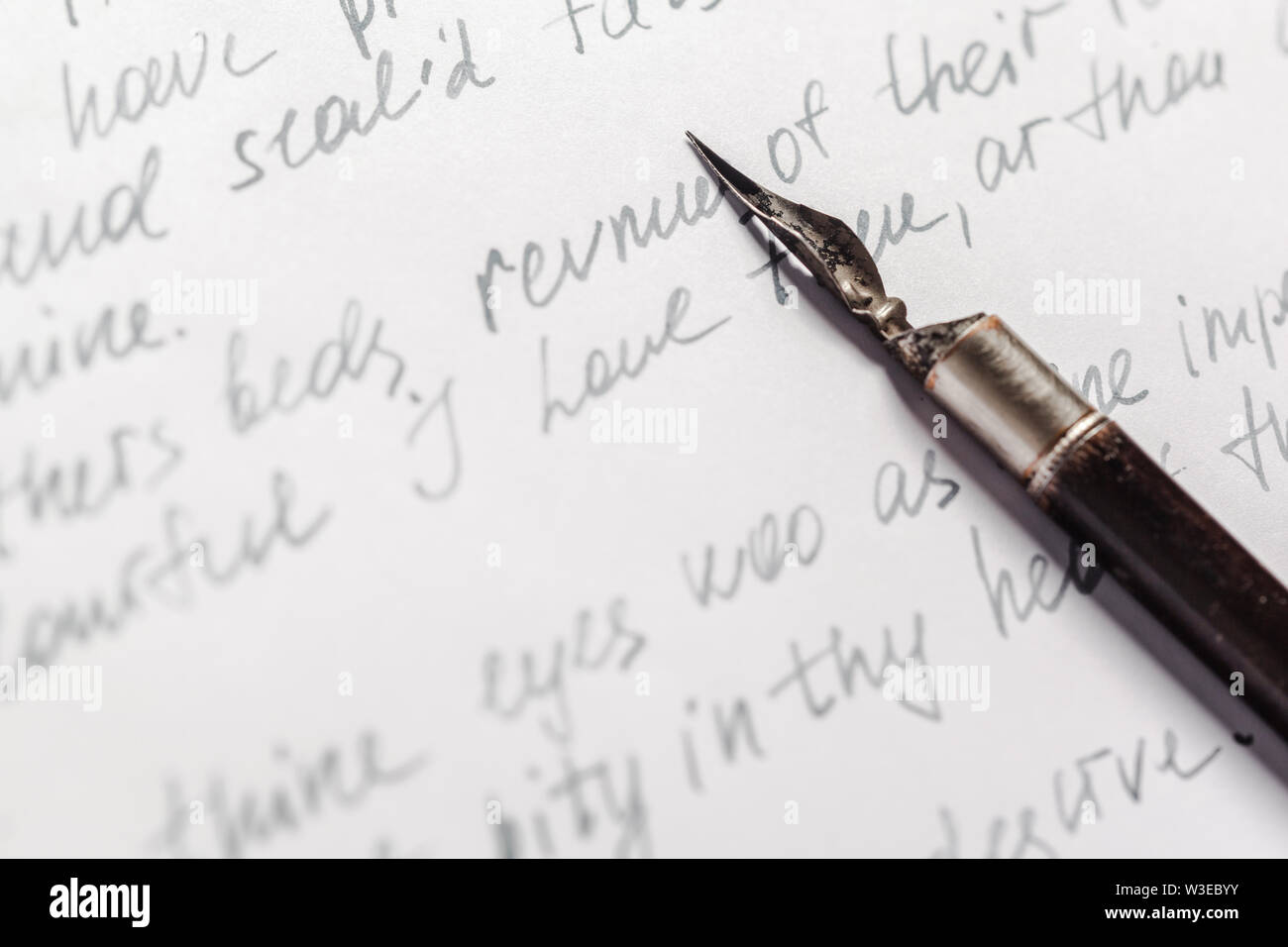 Antique fountain pen writing Stock Photo - Alamy
