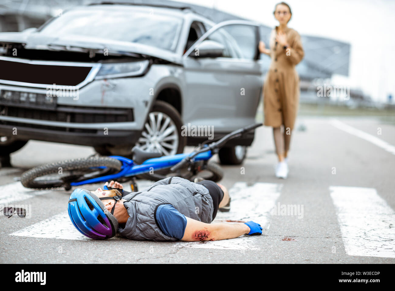 Car cyclist collision hi-res stock photography and images - Alamy