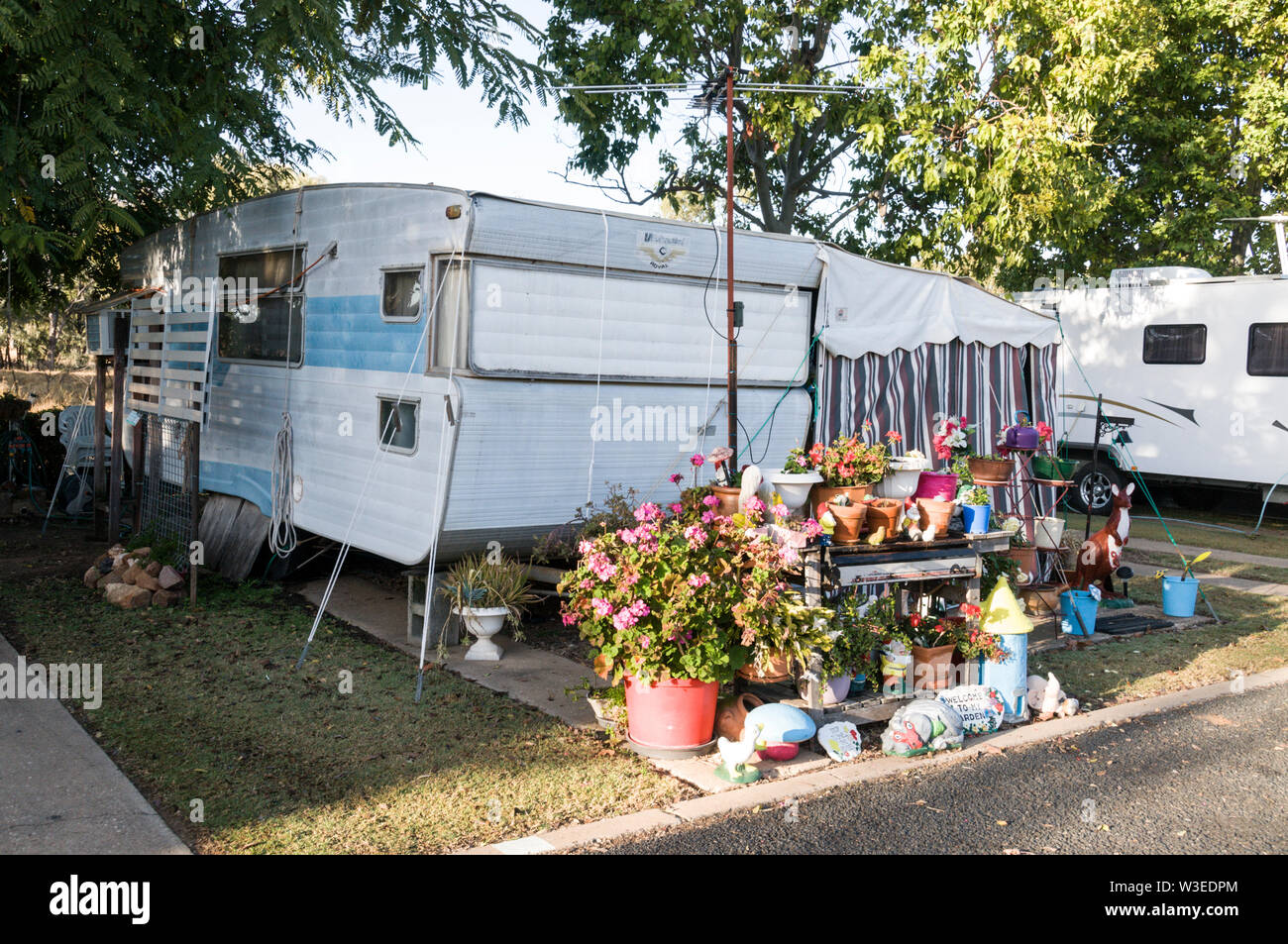 One of the permanent caravans with a front garden at the Clermont Caravan park in Clermont in