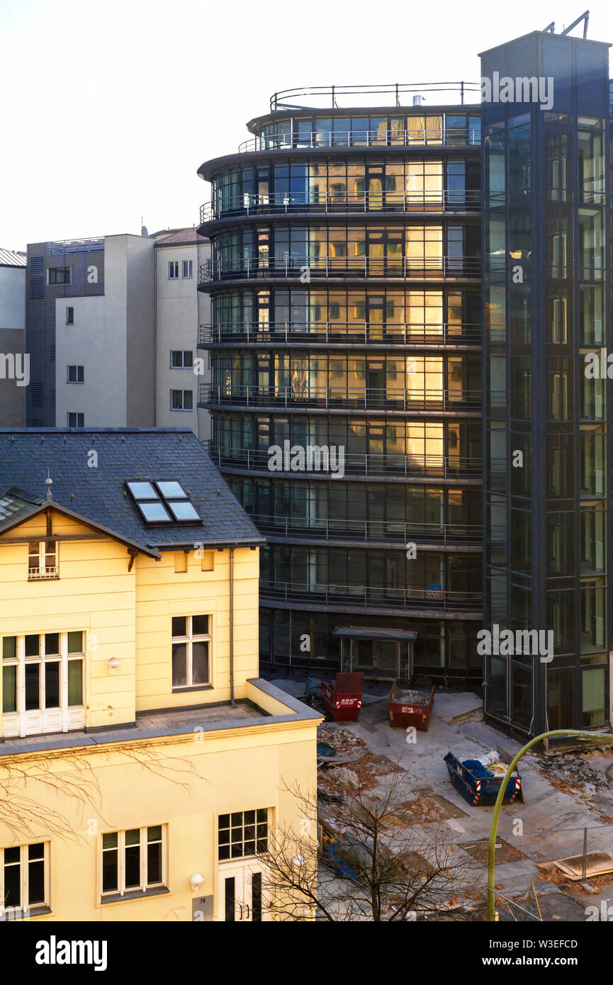Alt - neu Architektur in Berlin; old - new architecture in Berlin Stock Photo