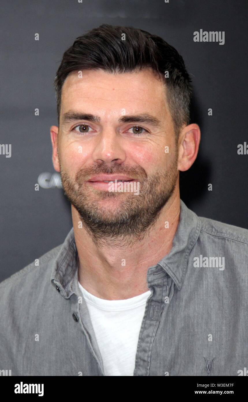 England and Lancashire bowler Jimmy Anderson attends a book signing for his new book, 'Bowl. Sleep. Repeat.' at the Waterstones store in Canary Wharf, London. Featuring: James Anderson, Jimmy Anderson Where: London, United Kingdom When: 14 Jun 2019 Credit: WENN.com Stock Photo