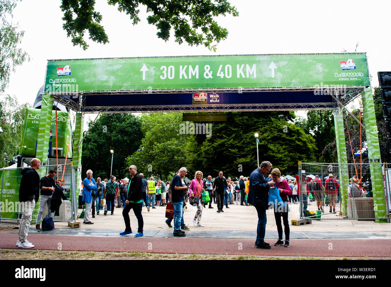 Vierdaagse nijmegen hi res stock photography and images Alamy