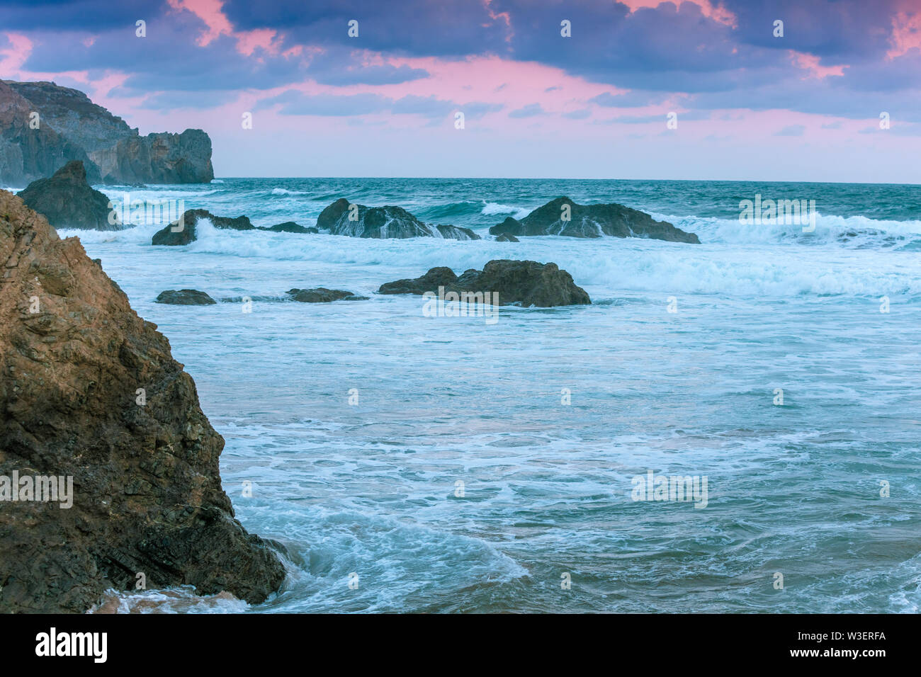 Rocky shore coast hi-res stock photography and images - Alamy