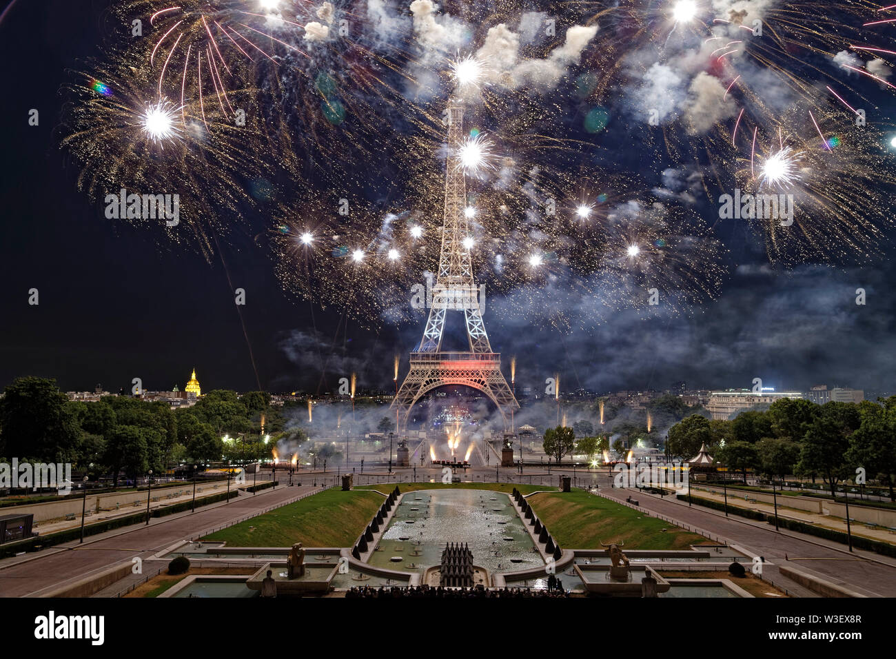 Paris, France. 14th July, 2019. Night scene of fireworks at Eiffel Tower in the French capital Paris, 14th July, 2019. Stock Photo