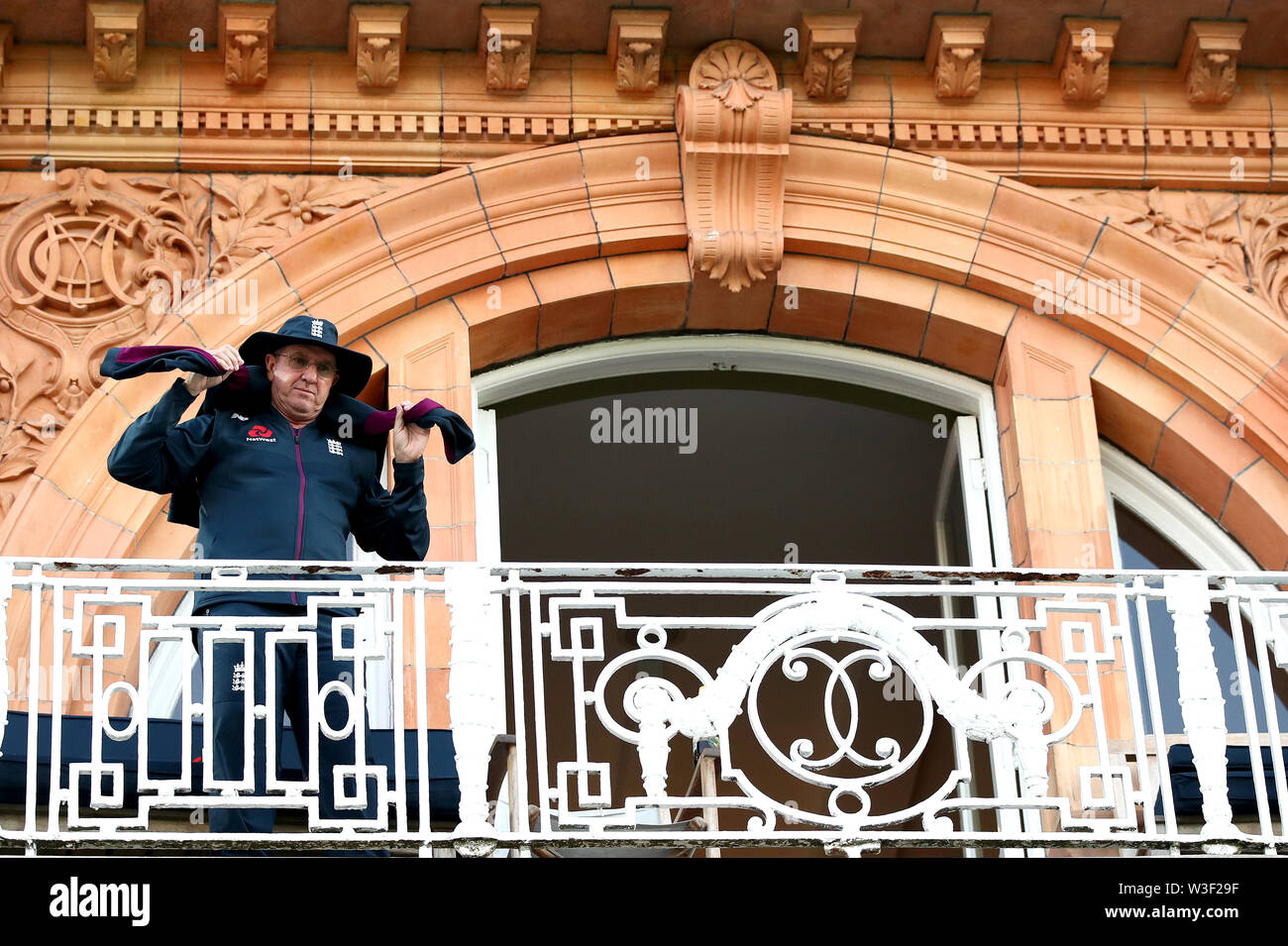 England's coach Trevor Bayliss after the match during the ICC World Cup Final at Lord's, London. PRESS ASSOCIATION Photo. Picture date: Sunday July 14, 2019. See PA story CRICKET England. Photo credit should read: Nick Potts/PA Wire. Stock Photo