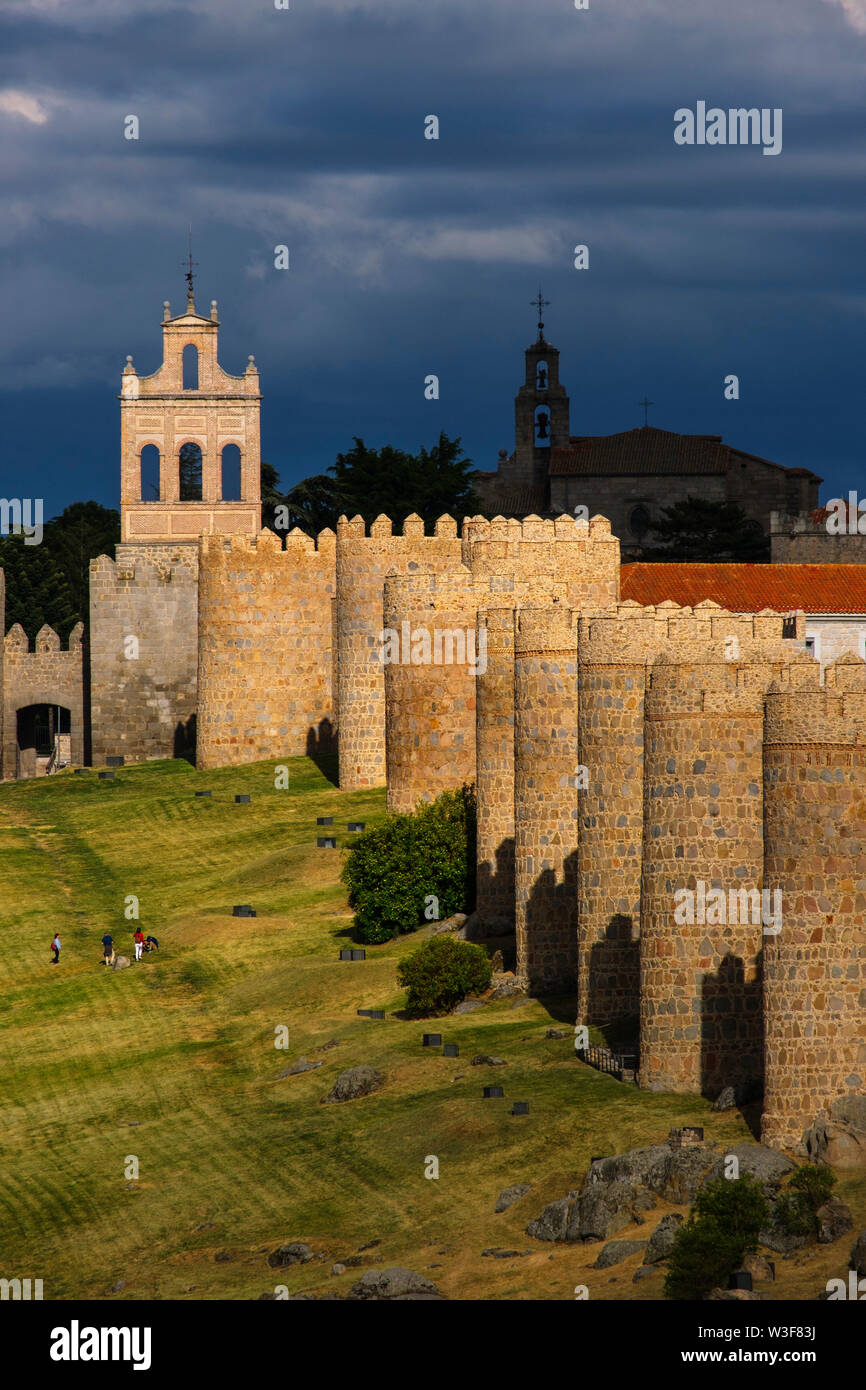 Medieval monumental walls, UNESCO World Heritage Site. Avila city. Castilla León, Spain Europe Stock Photo