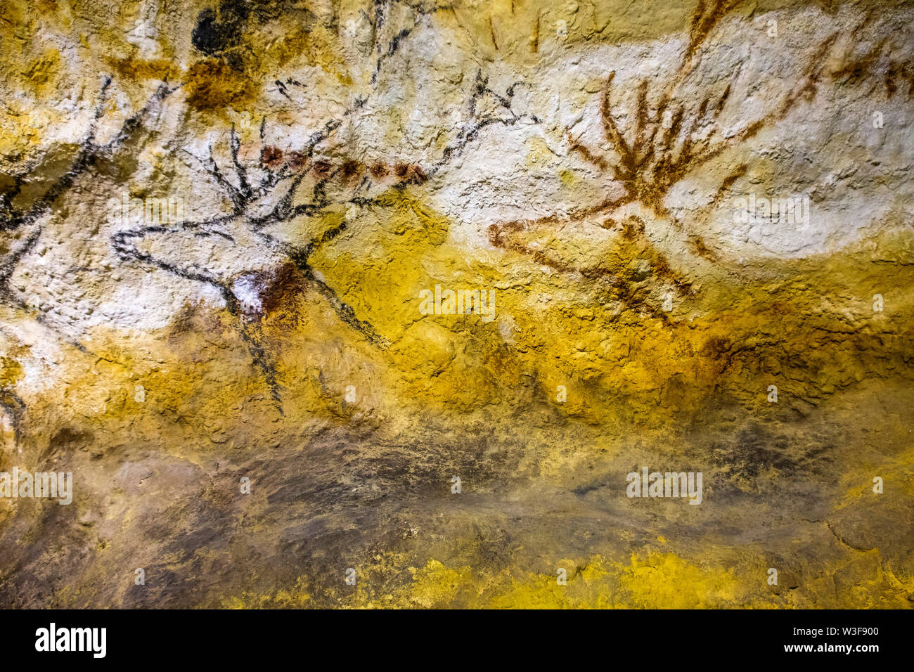Reproduction of equestrian paintings, grotto of Lascaux - Montignac, Dordogne. Prehistoric age, Musée d'Aquitaine, Aquitaine museum. Bordeaux, Gironde Stock Photo