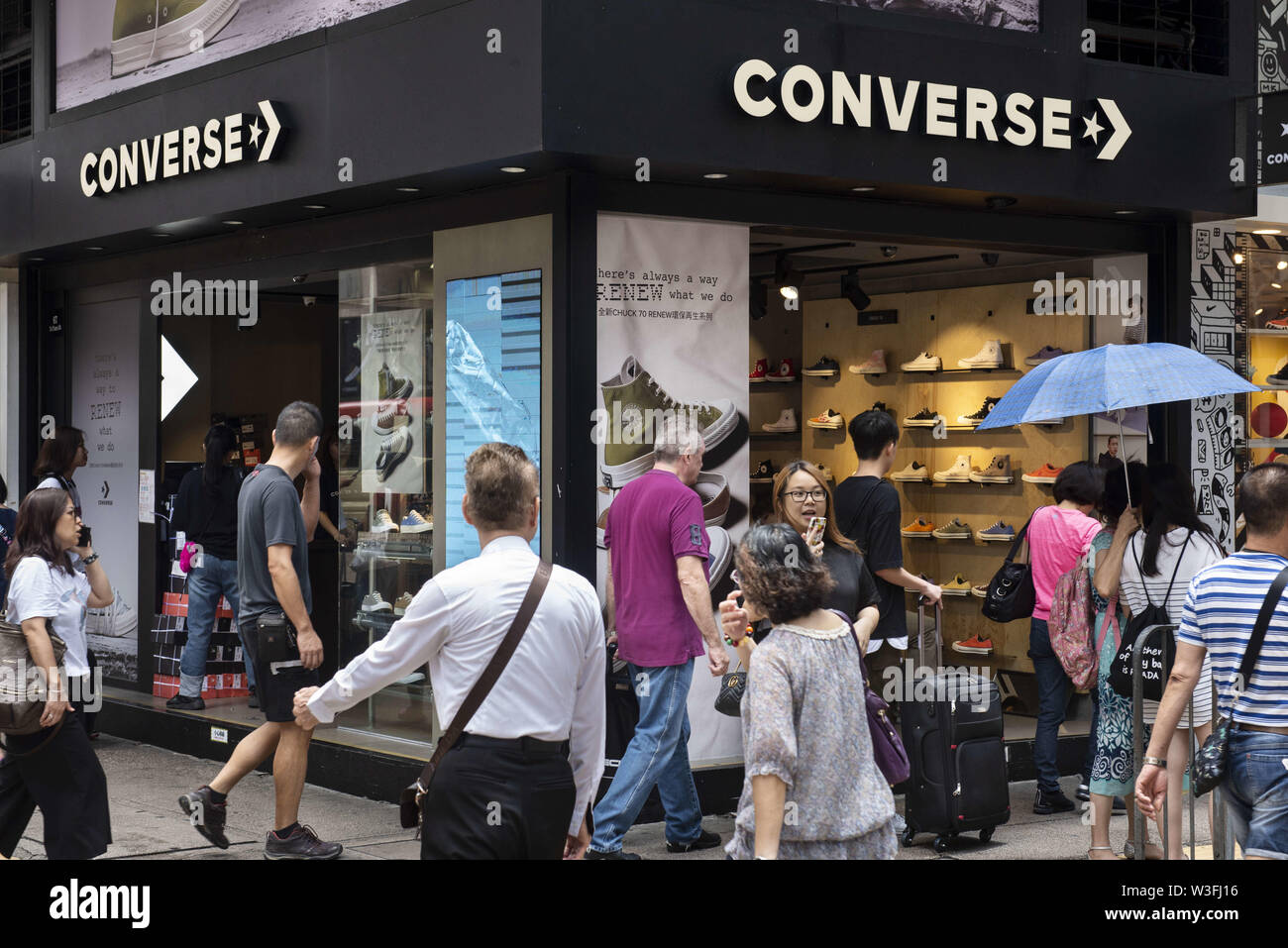 converse shop prague