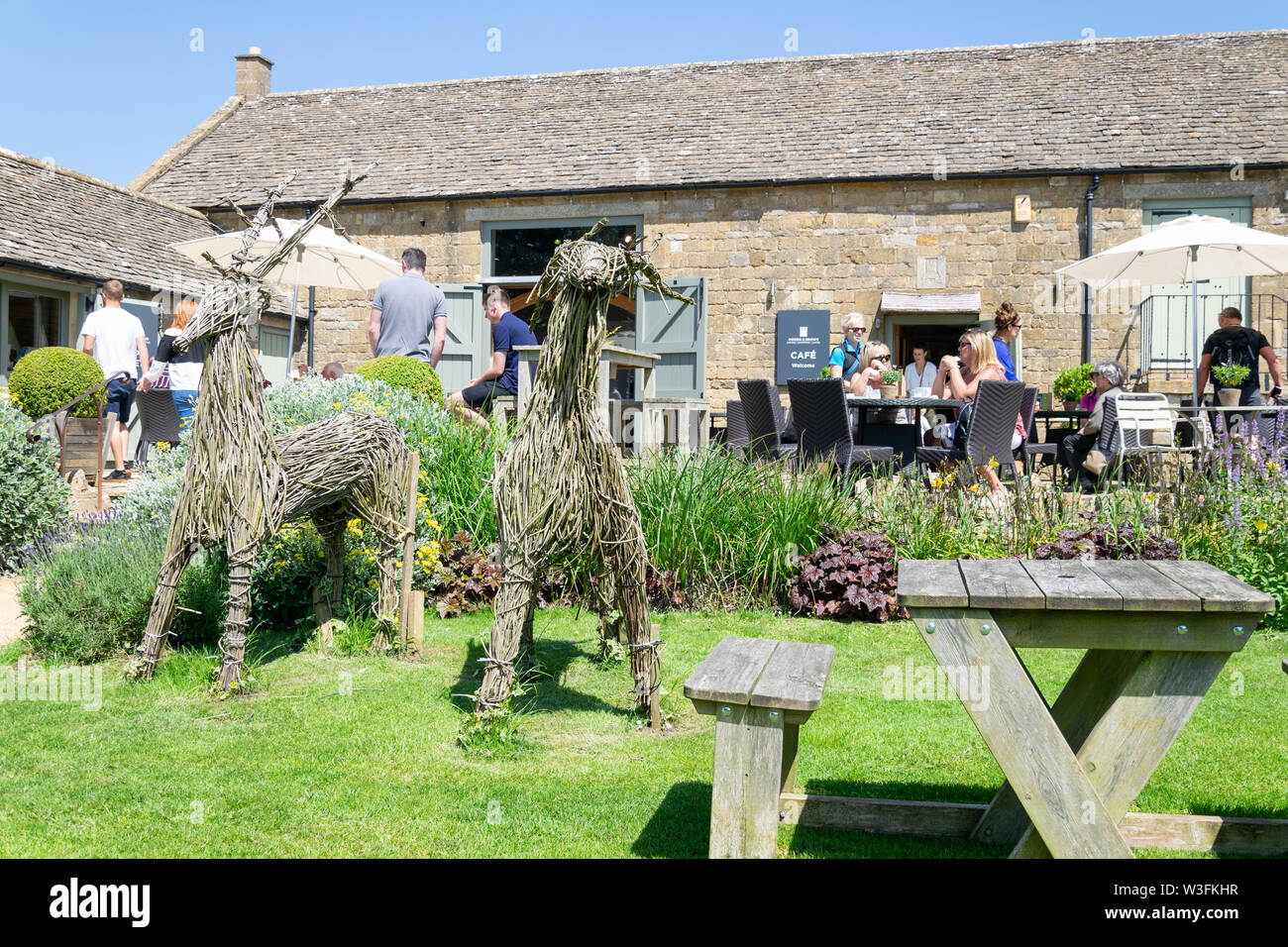 Cotswolds cafe hires stock photography and images Alamy