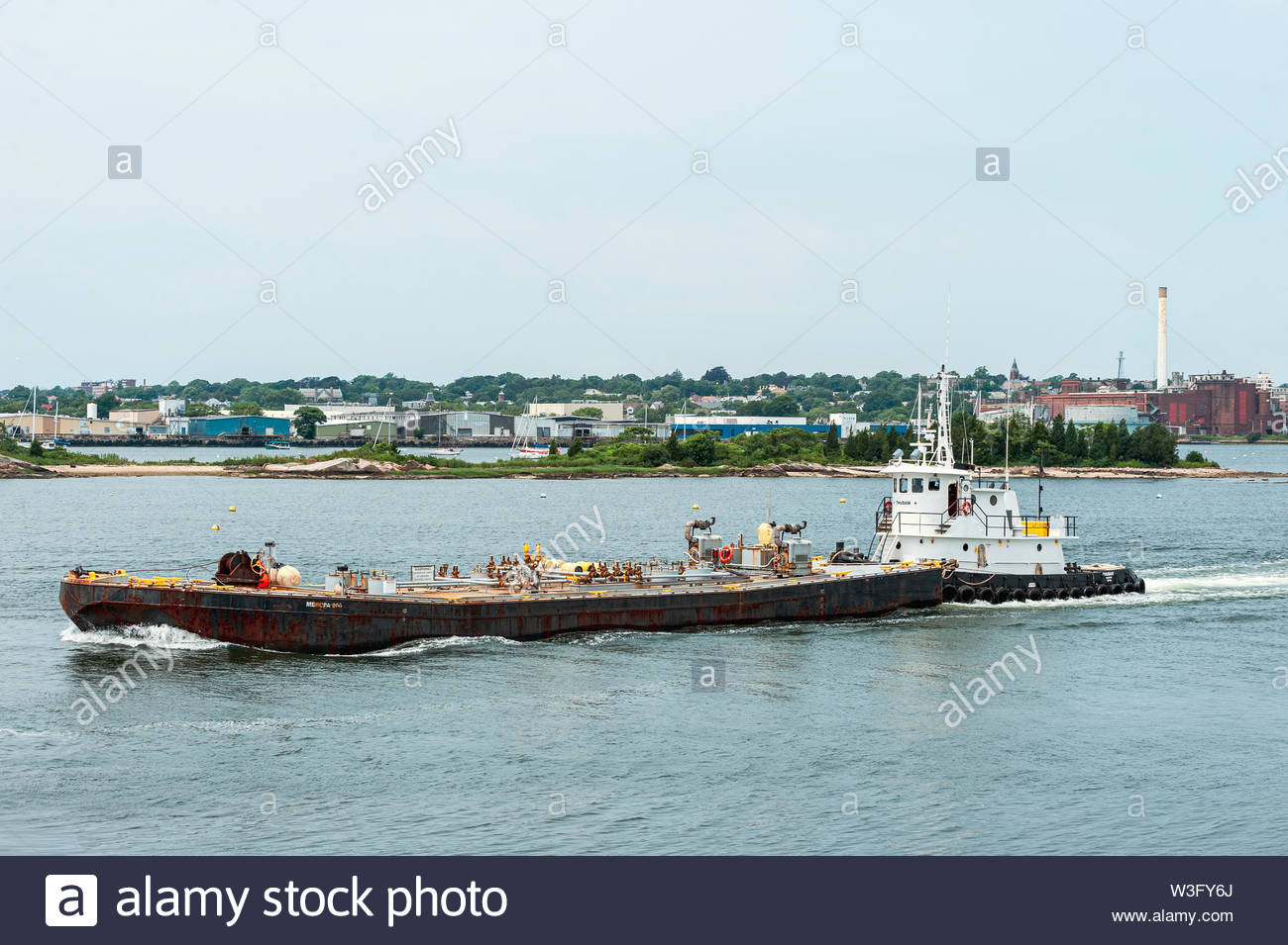 Fuel Barge High Resolution Stock Photography and Images - Alamy
