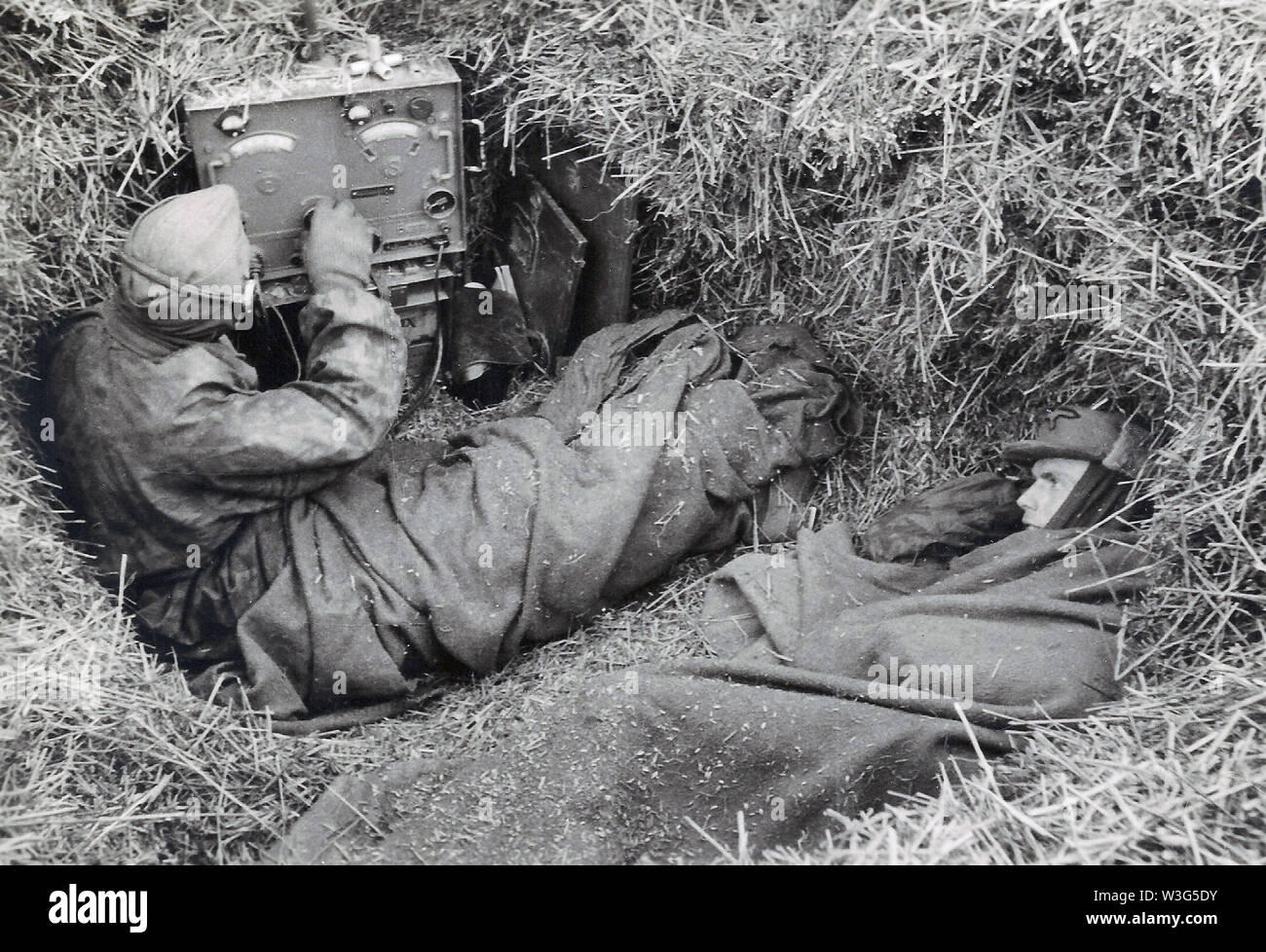Waffen SS Radio Operators in a trench 1941 Stock Photo