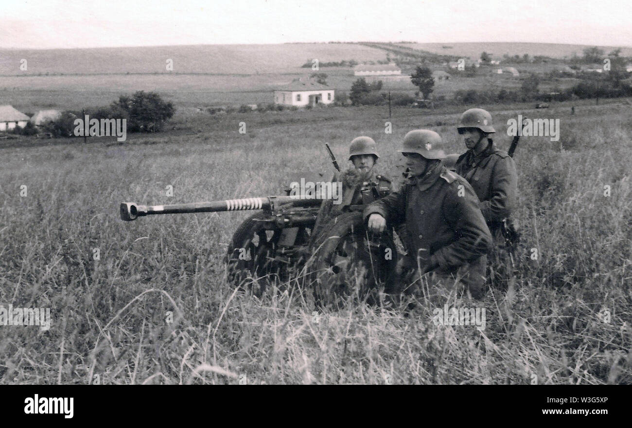 German Soldiers with a 28mm Cannon on the Russian Front 1941 Stock Photo