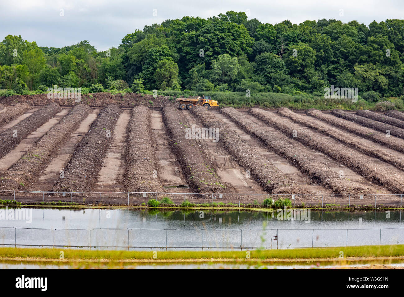 Waste disposal facility hires stock photography and images Alamy