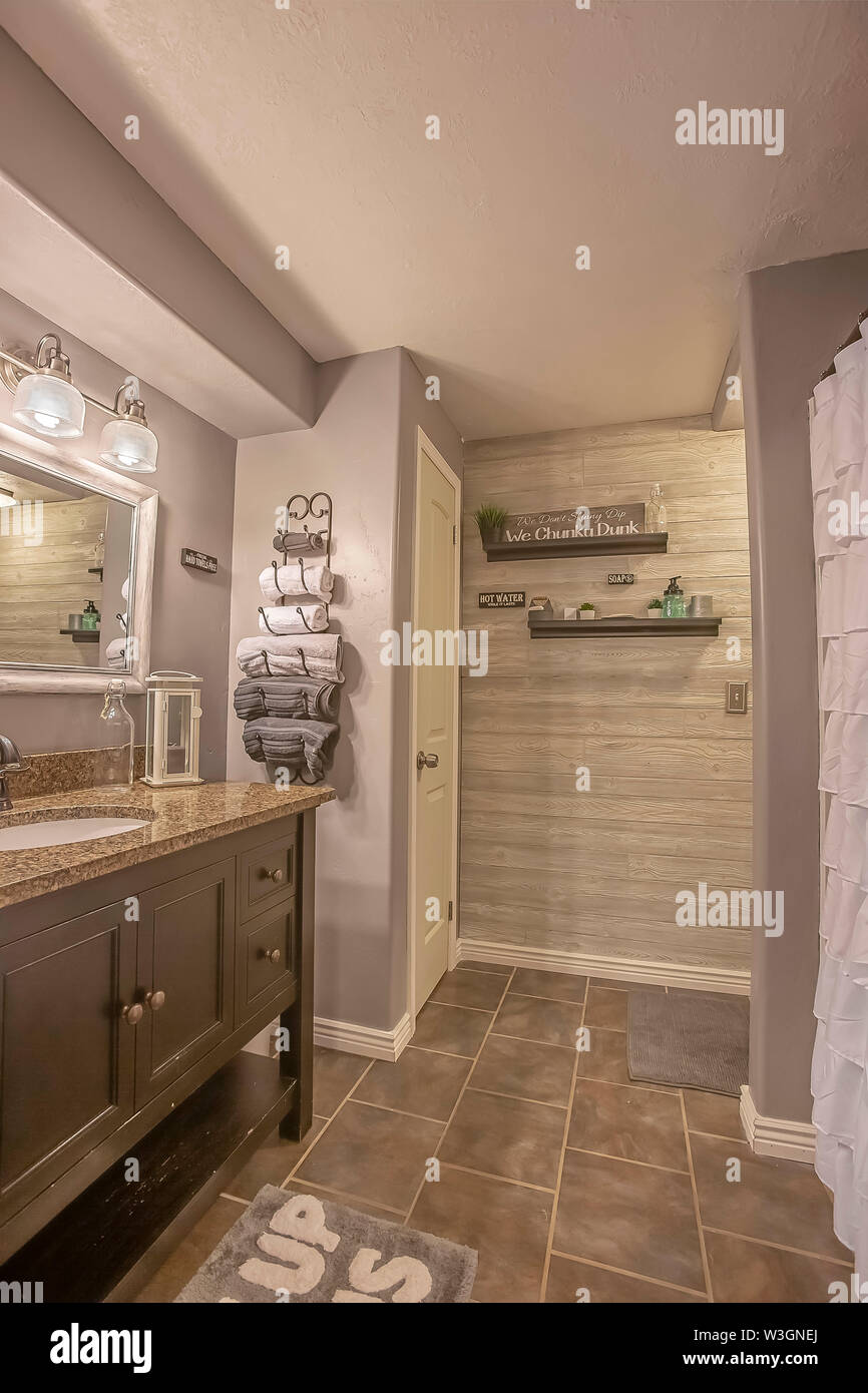 bathroom wall mounted towel rack on White Towel On Wall Mounted Towel Rack High Resolution Stock Photography And Images Alamy