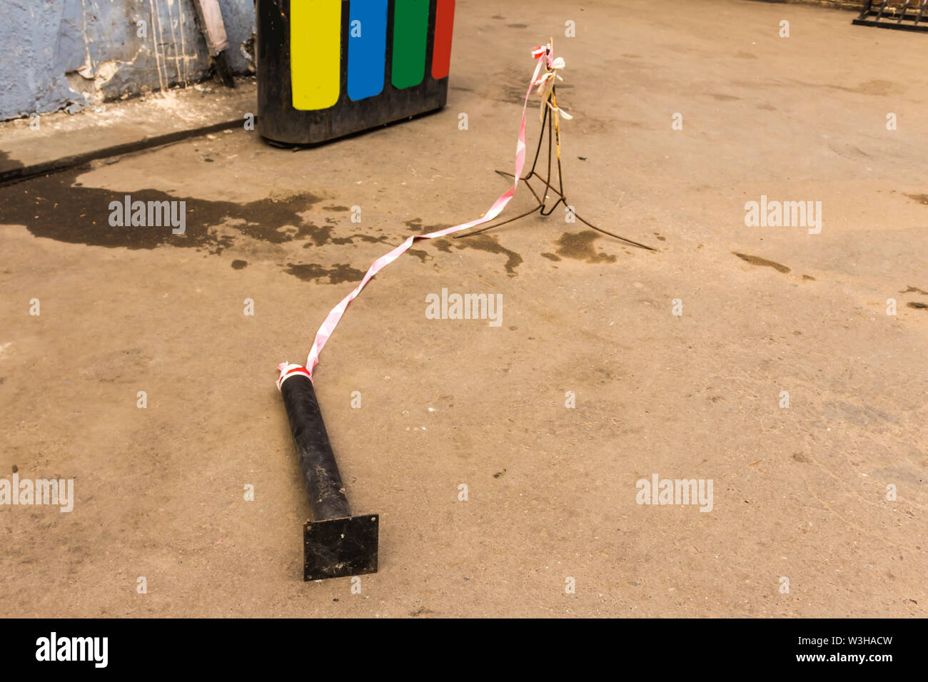 Dangerous line of work hires stock photography and images Alamy