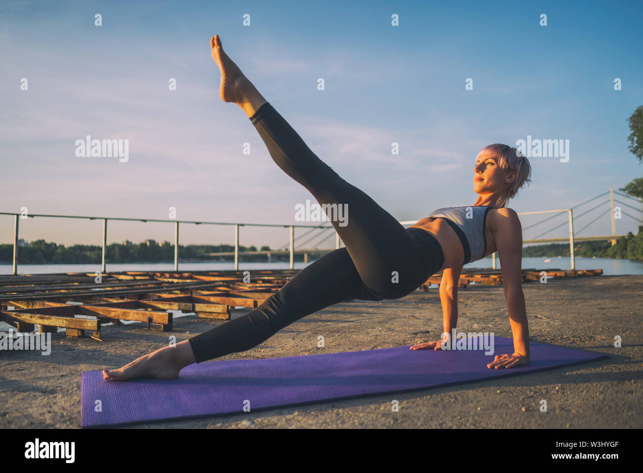 Leg pull back pilates outlet