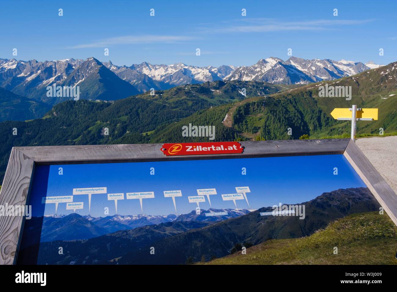 Information board with mountain panorama and peaks of the Zillertal Alps, view from Zillertaler Hohenstrasse, Zillertal, Tyrol, Austria Stock Photo