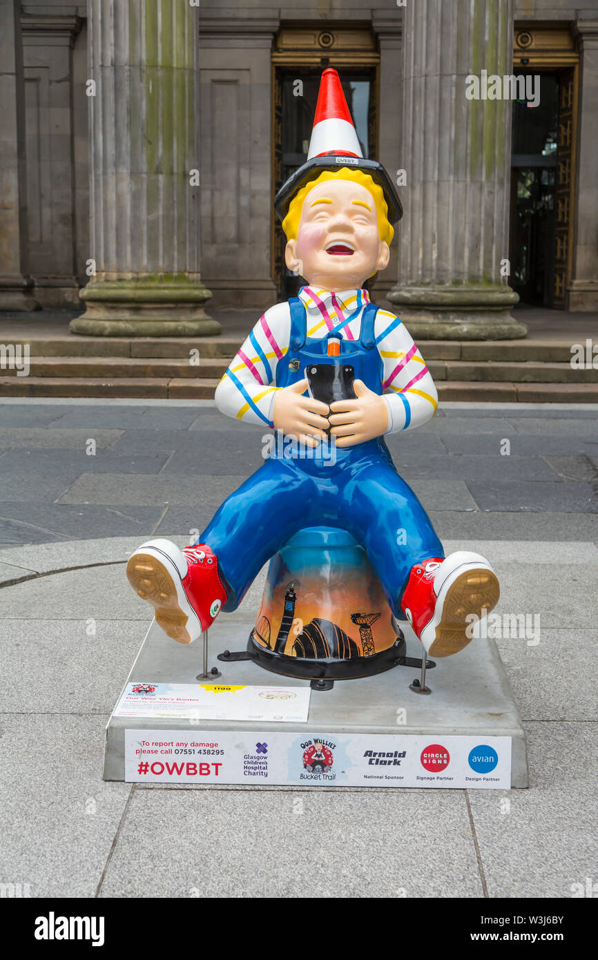 Oor Wullie sculpture on the Big Bucket Trail, Gallery of Modern Art, Royal Exchange Square / Queen Street, Glasgow city centre, Scotland, UK Stock Photo