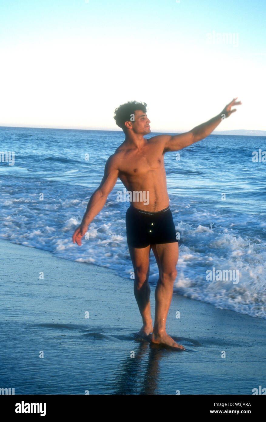 Malibu, California, USA 27th September 1994 (Exclusive) Acrobat/artist