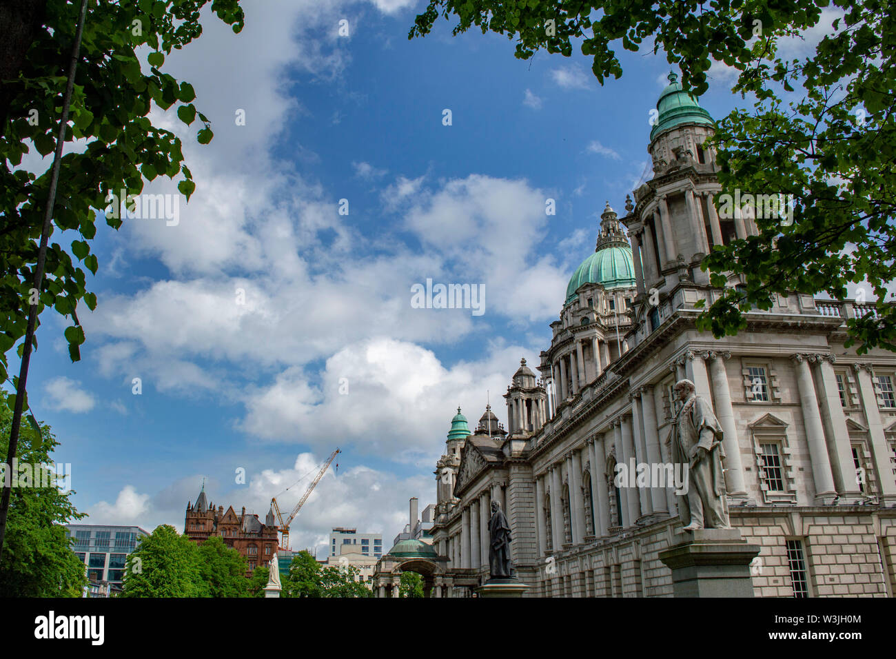 belfast city hall northern ireland