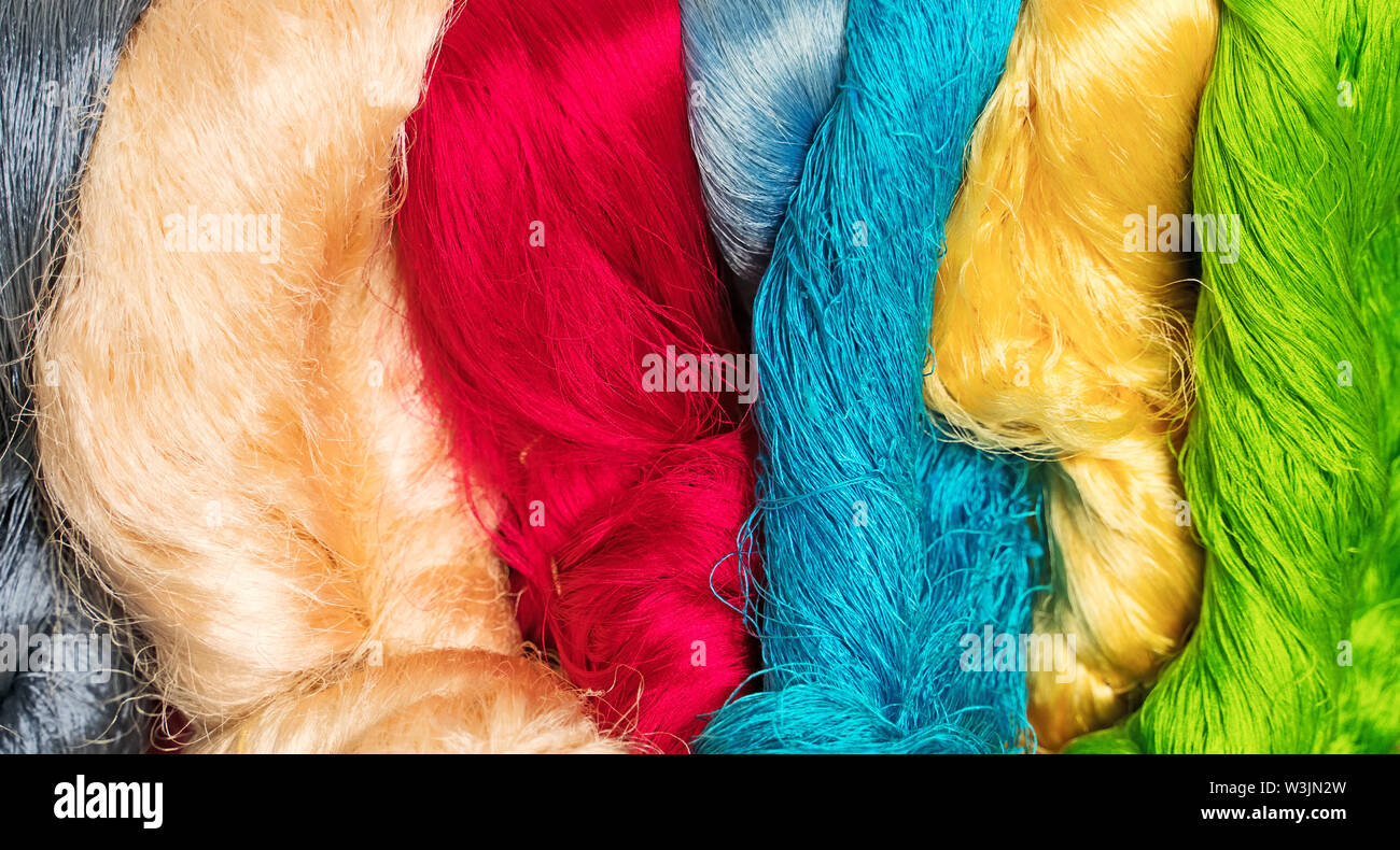 Green thread hi-res stock photography and images - Alamy