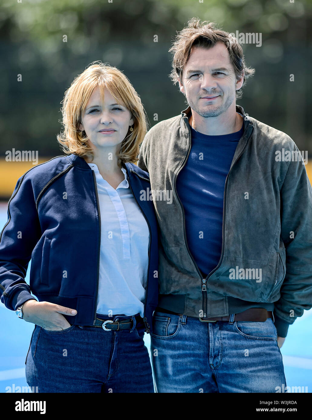 hamburg germany 16th july 2019 laura tonke and felix klare actors are at a photo shoot on the set of the ndr crime novel kein einfach mord the film will be made