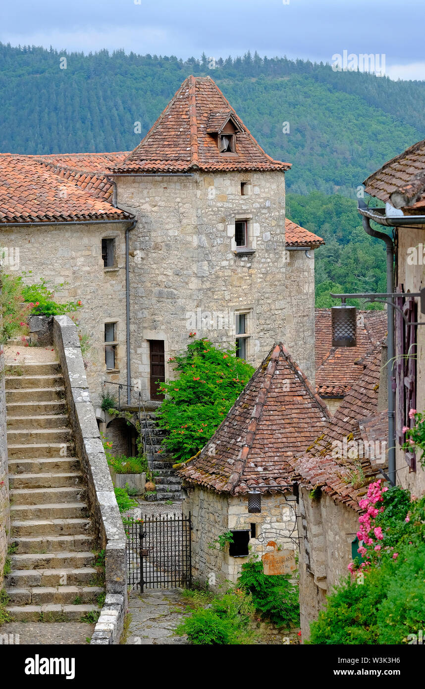 Saint cirq lapopie village in hires stock photography and images Alamy