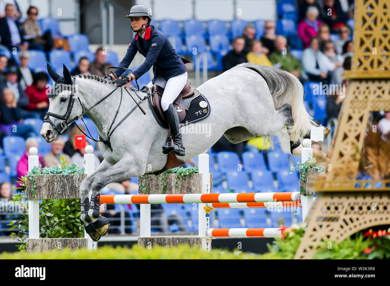 French jumping equestrian penelope leprevost hi-res stock photography and  images - Alamy