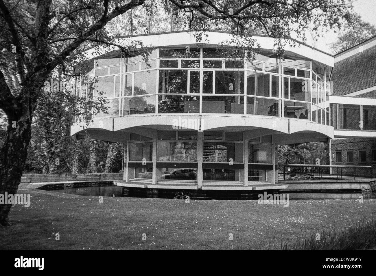 The Rotunda Winchester School Of Art Architect H Benson Ansell Winchester Hampshire England United Kingdom Stock Photo Alamy The Rotunda Winchester School Of Art Architect H Benson Ansell Winchester Hampshire England United Kingdom Stock Photo Alamy